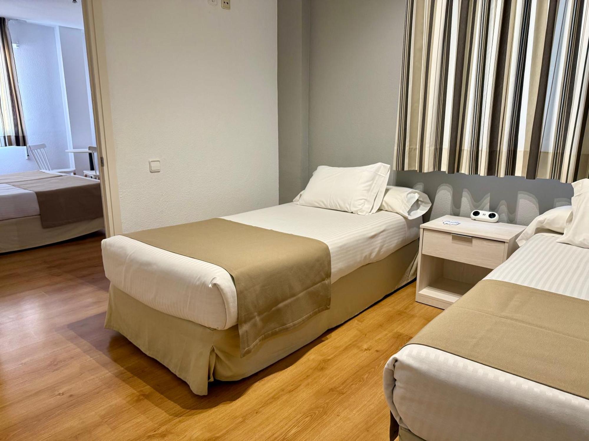 Hotel Neptuno Сан-Педро-дель-Пинатар Номер фото